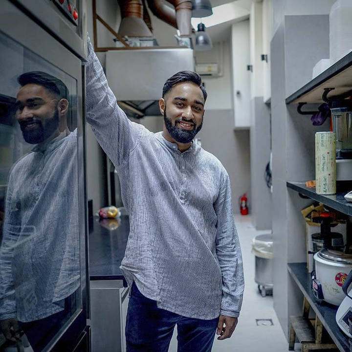 จักรี ธรรมชาติ